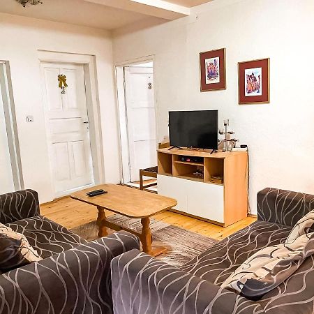 Yeti Guest House Mavrovo-Nationalpark Exterior foto