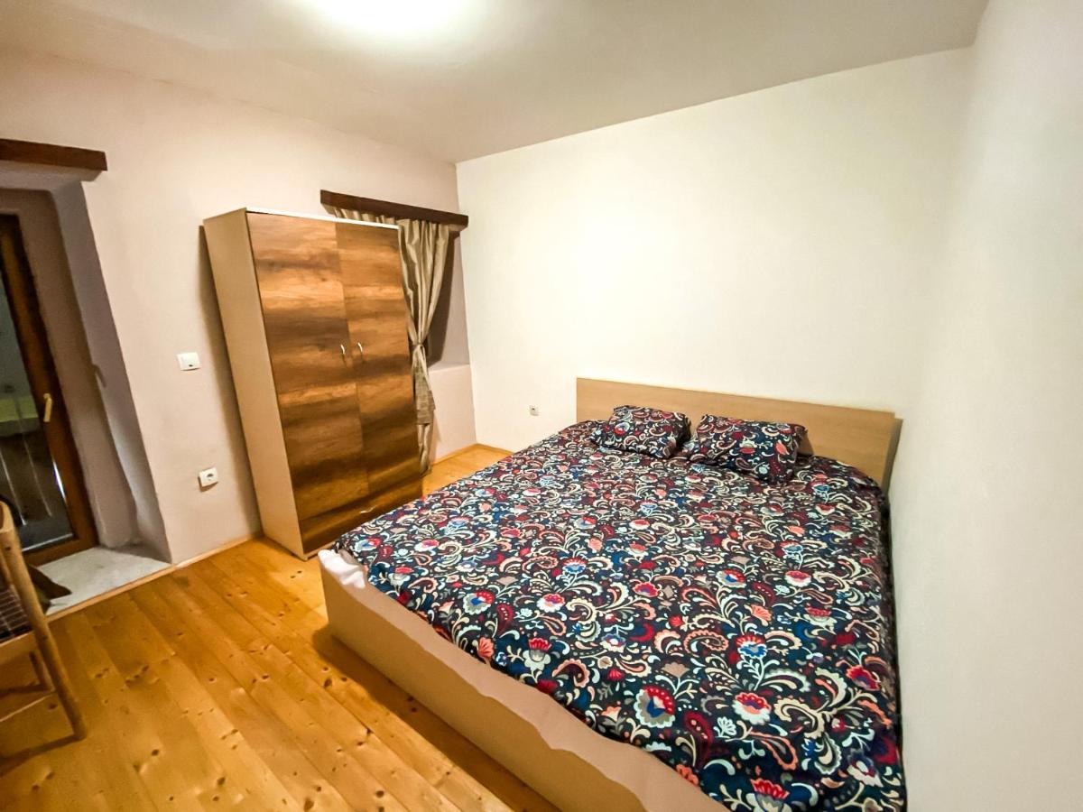 Yeti Guest House Mavrovo-Nationalpark Exterior foto