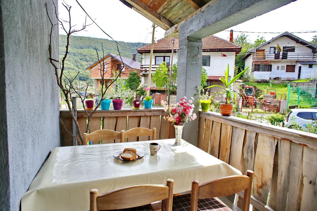 Yeti Guest House Mavrovo-Nationalpark Exterior foto