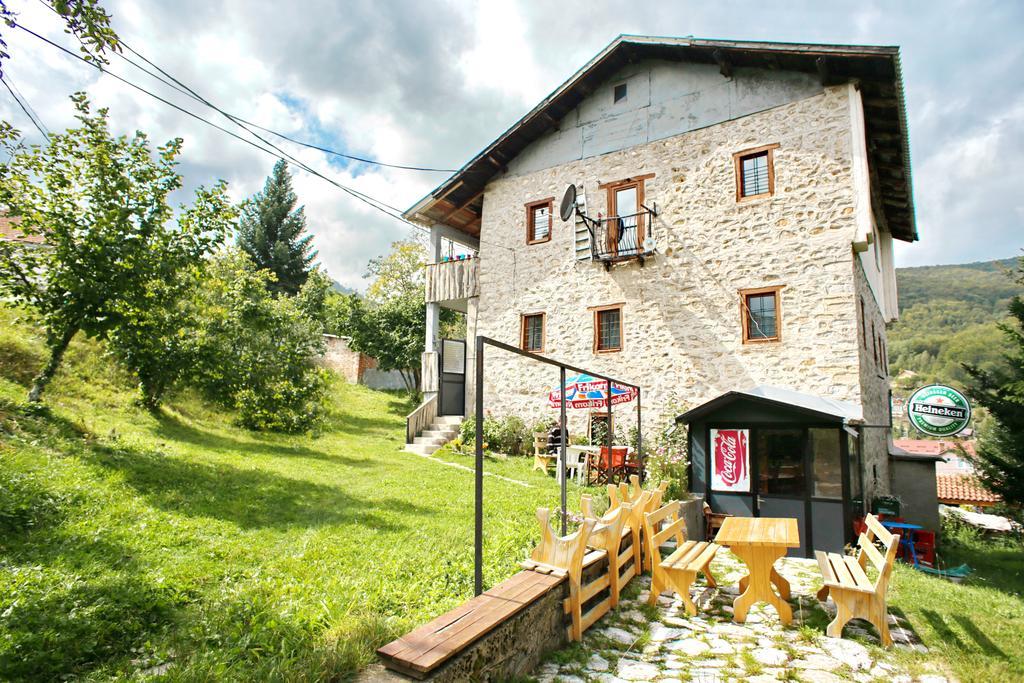 Yeti Guest House Mavrovo-Nationalpark Exterior foto
